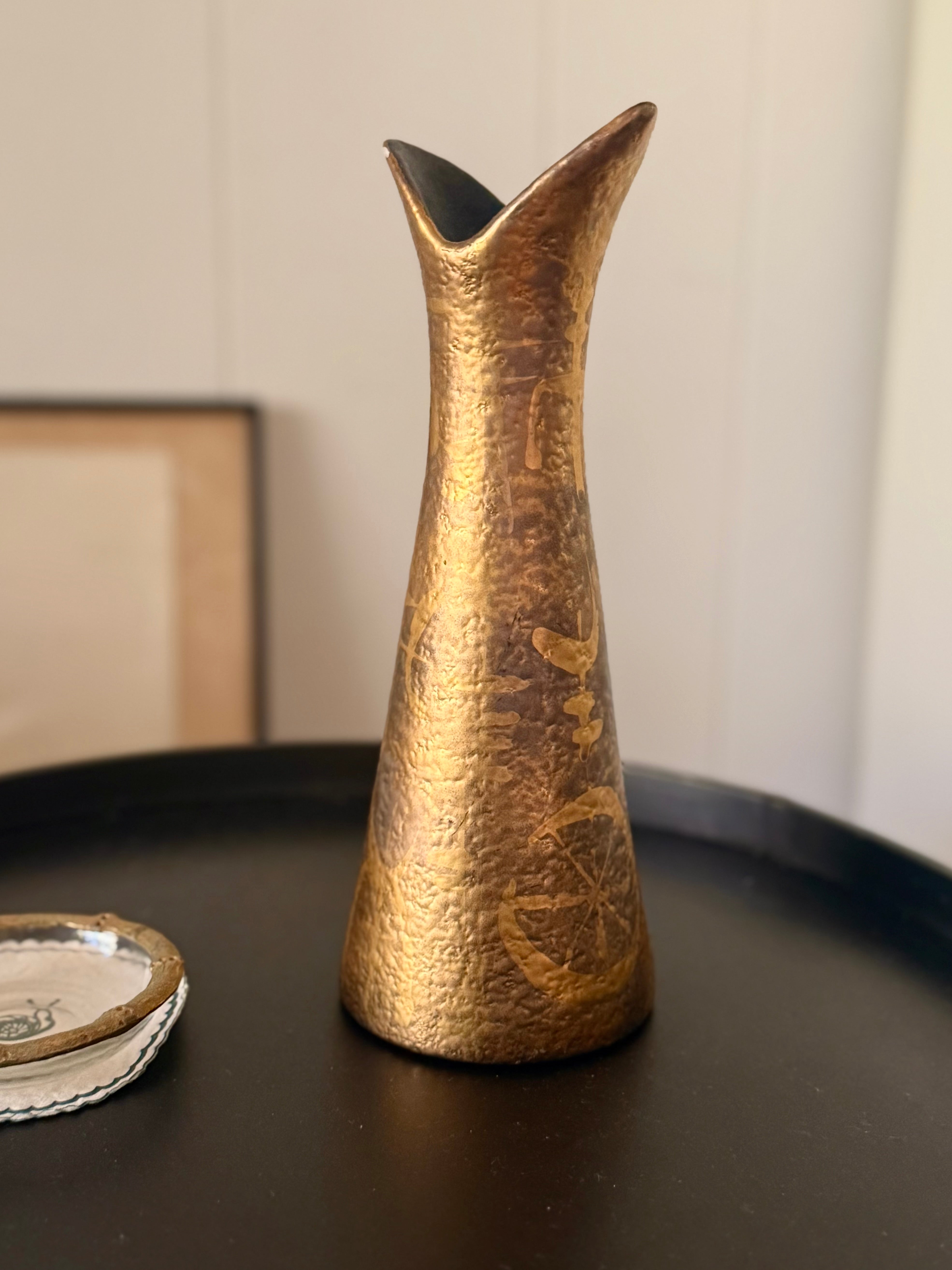 Objects: Glamour From Another Time