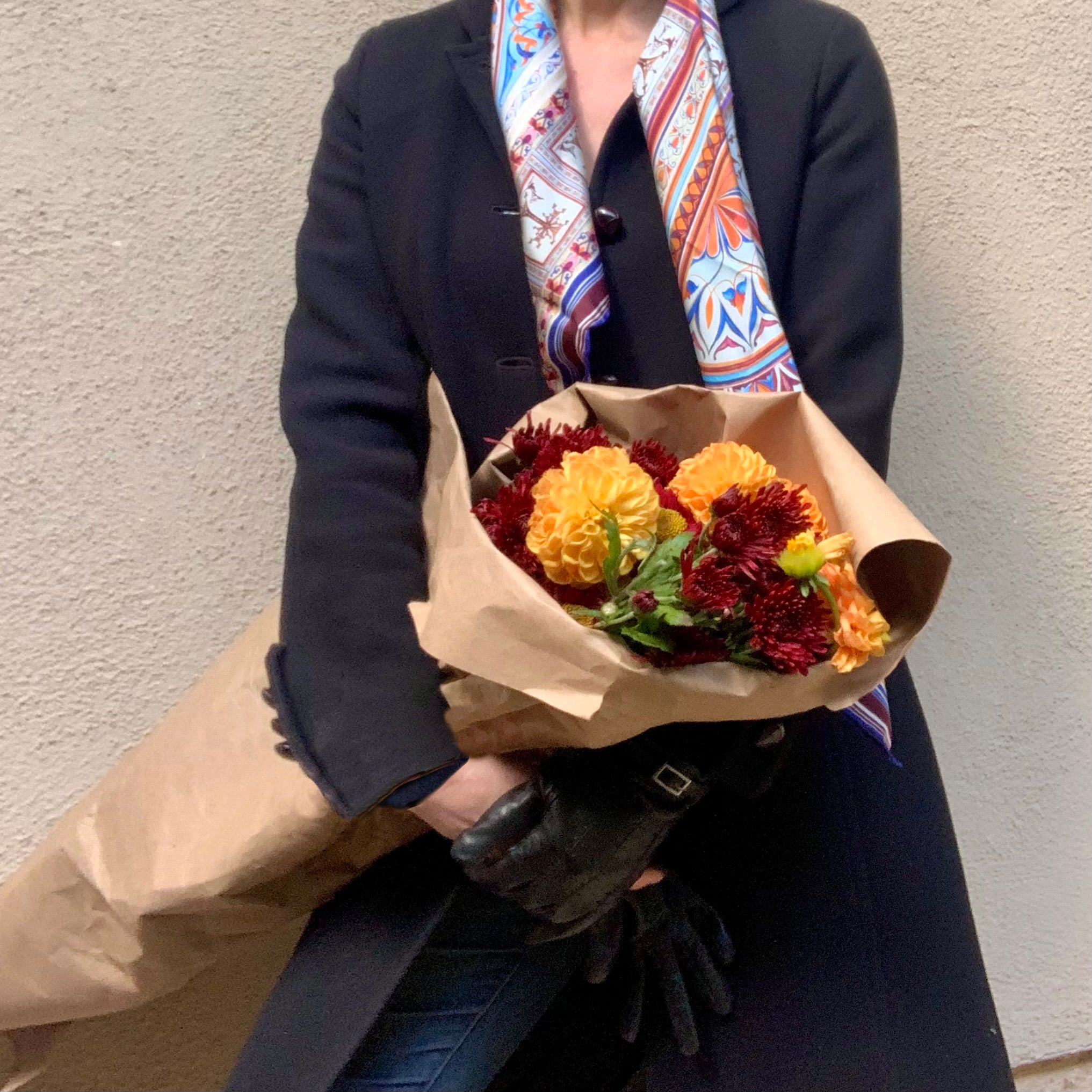 100 percent silk twill hand drawn. made in Como, Italy. Hand sewn. donate to Alzheimer's research and support. End Alzheimer's Disease. A story of long ago produced to reflect the modern adventurous women. Geometric figures, mosaic tiles with hints of baby blue, deep burgundy like mulled wine, flecks of pink and orange perfect for everyday wardrobe. 
